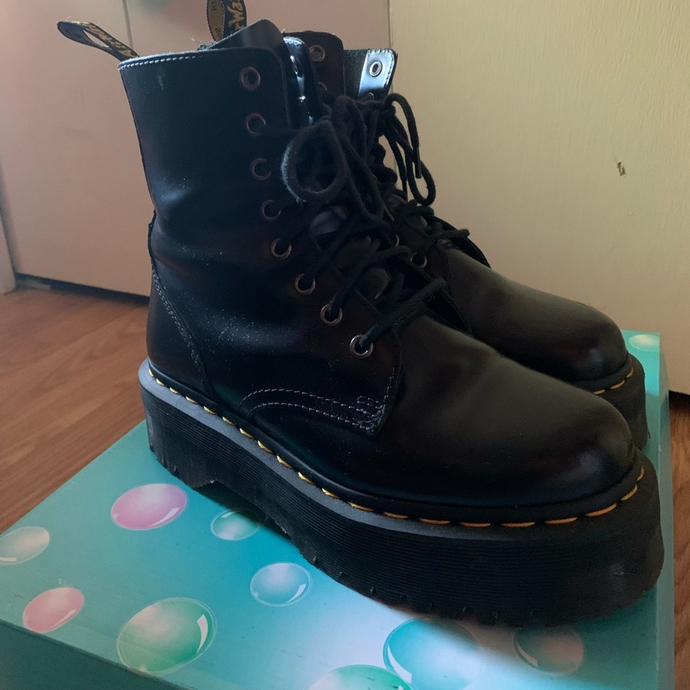 COPY - COPY - Dr marten Jadon boot